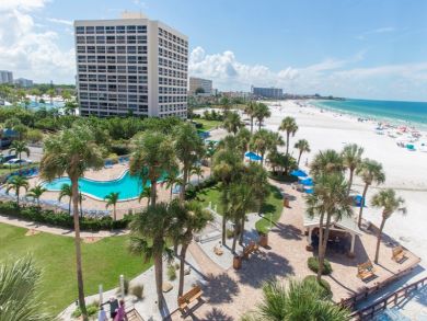 Siesta Key Vacation Rental Condo Sleeps Six
